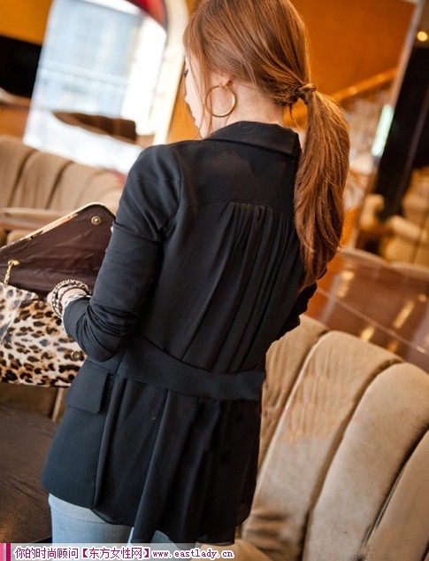 成熟干练的气质感 小西装外套带你进入职场第一步