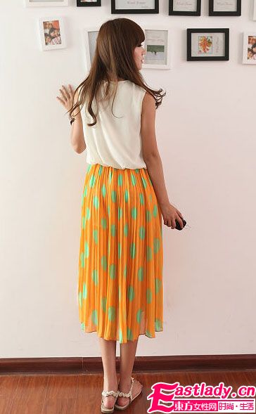 波点背心雪纺连衣裙 俏丽圆点女生最爱