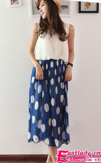 波点背心雪纺连衣裙 俏丽圆点女生最爱