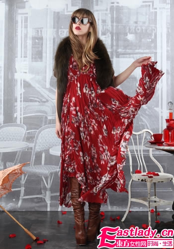 2012早秋系列复古浪漫情调展现迷人穿着态度