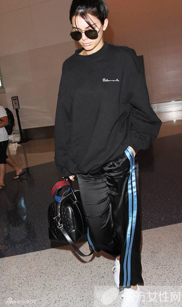 肯豆Gigi仅靠这8件单品就走在潮流最前线