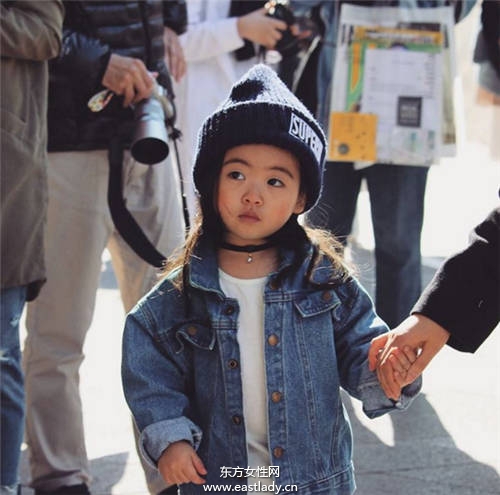 晒时尚不够 首尔时装周潮人晒娃成风