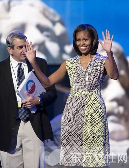 美国第一夫人米歇尔时尚穿搭术 庄重得体亲切感十足