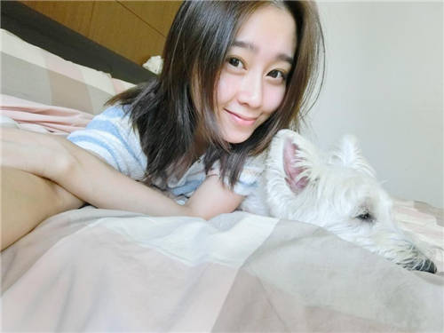 我也可当女神 偷学台韩女星8大心机自拍技