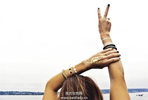 超酷 明星也爱用的金属色系纹身贴纸