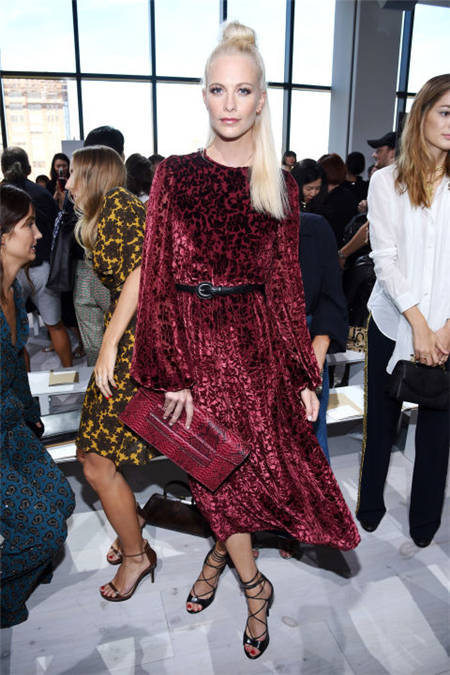 时装周明星高调上场 太美了无法直视