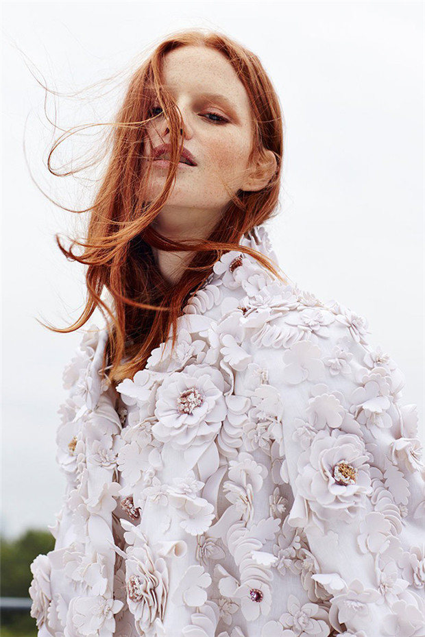 Loulou Robert《Glamour》2014年12月英国版