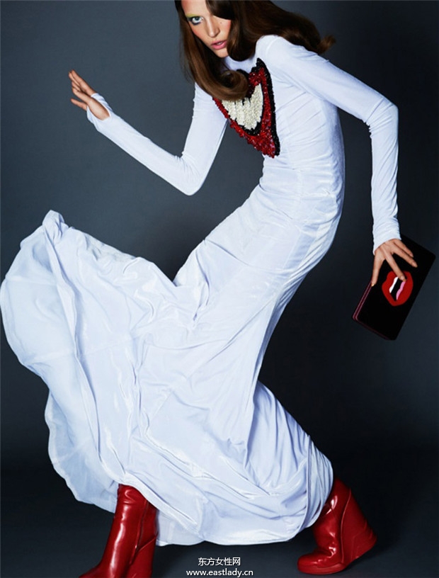 Zuzanna Bijoch《Numero》2014年8月俄罗斯版