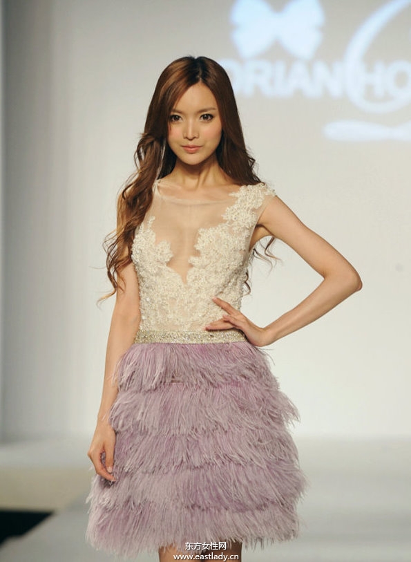 郭富城绯闻女友叶熙祺性感秀婚纱