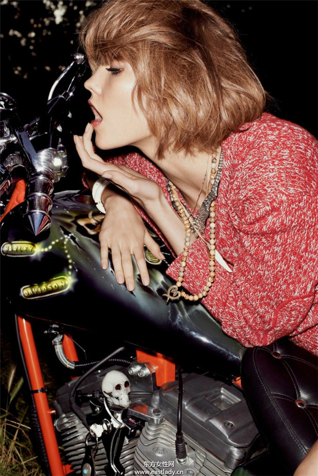 Karlie Kloss《Vogue》2013年10月法国版