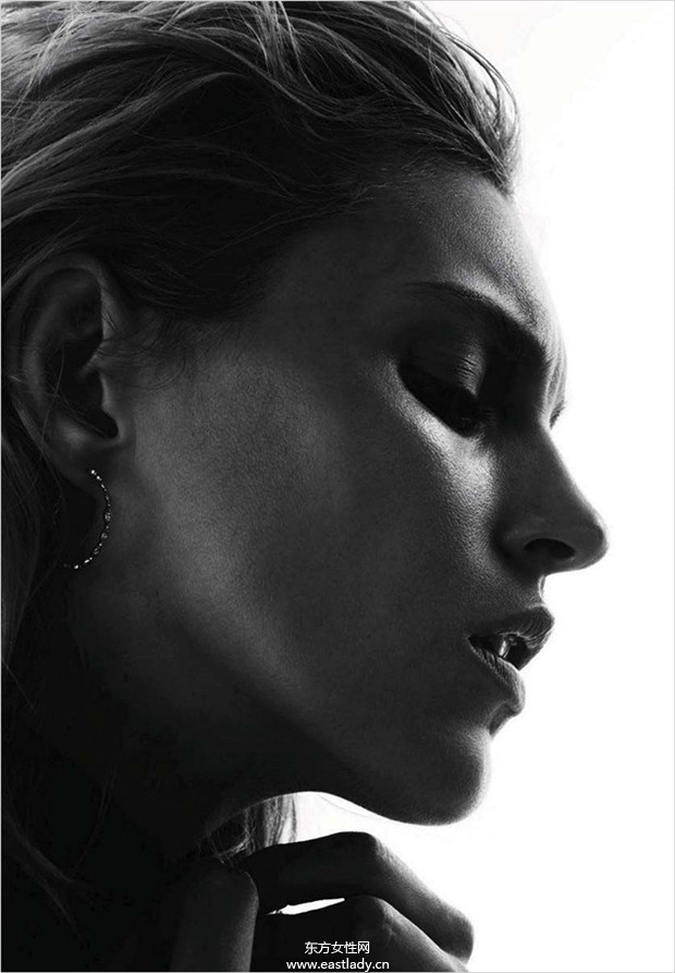 Anja Rubik & Kasia Struss 2013年8月份《Vogue》德国版