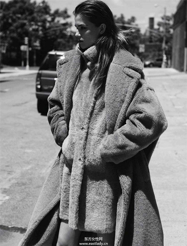 Anja Rubik & Kasia Struss 2013年8月份《Vogue》德国版