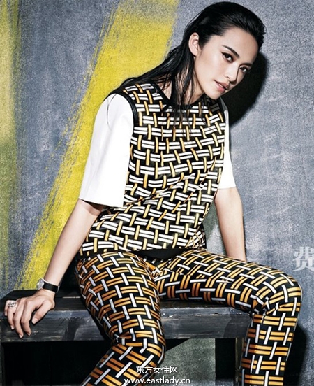 姚晨登《费加罗FIGARO》开年封面倍显女性魅力