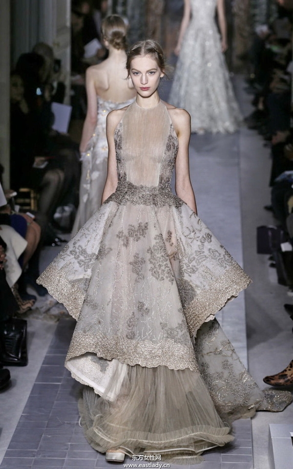 Valentino Couture（华伦天奴）2013巴黎春夏时装展