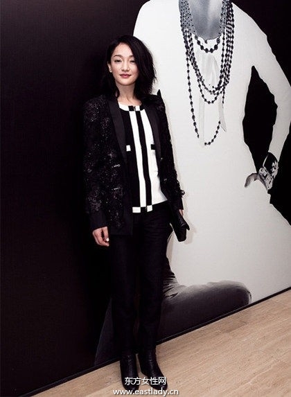 电影《云图》周迅清新时尚装扮受关注