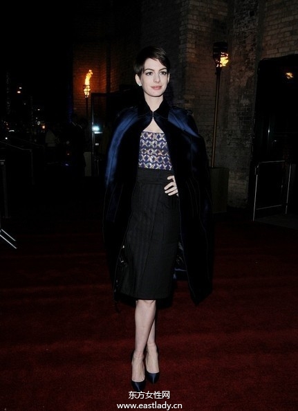 安妮·海瑟薇婚前婚后大变身