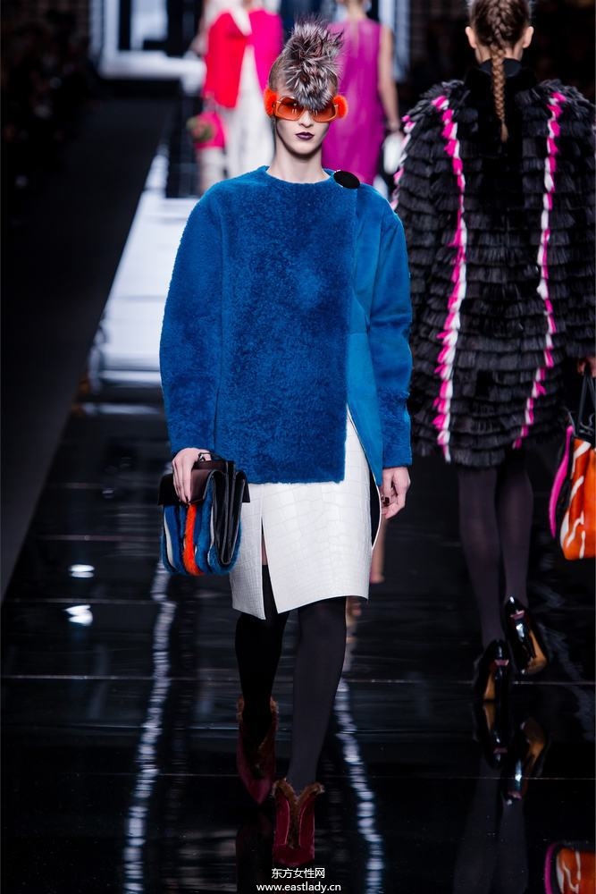 Fendi2013年米兰时装周服装系列刮起皮草风