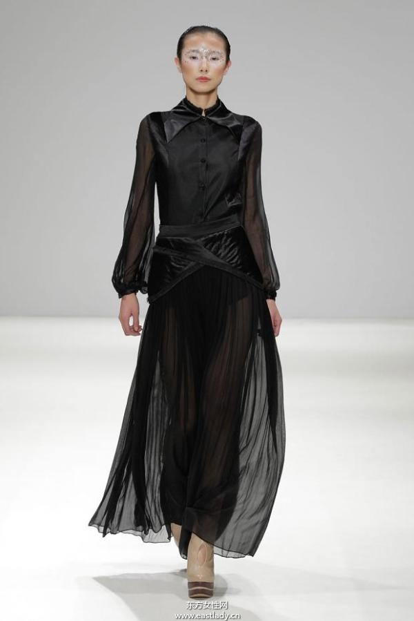 吉承伦敦时装周2013秋冬系列 黑色元素成流行主旋律