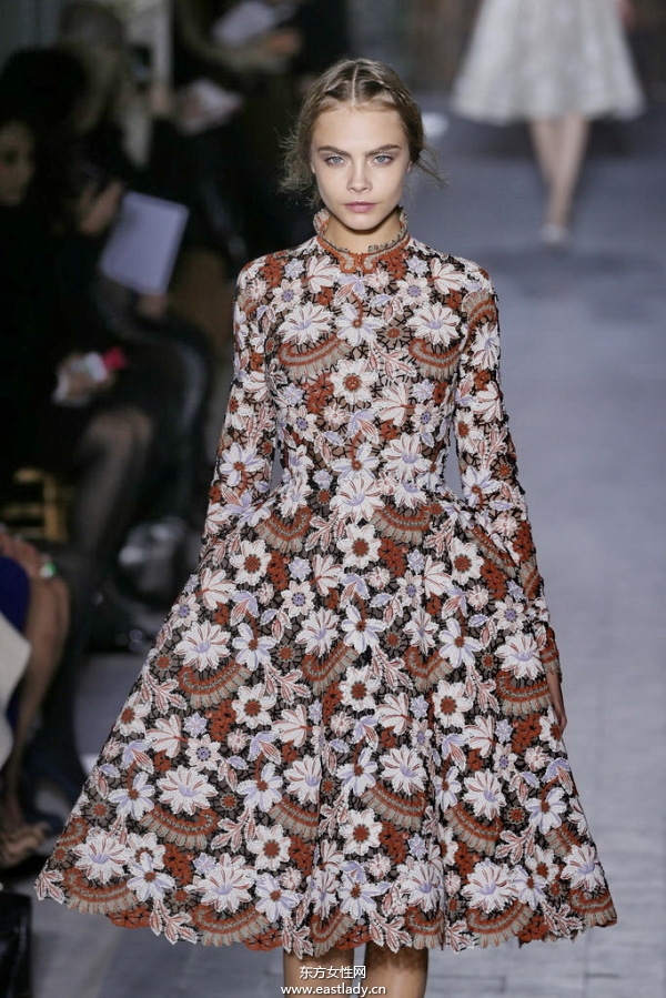 Valentino Couture（华伦天奴）2013巴黎春夏时装展