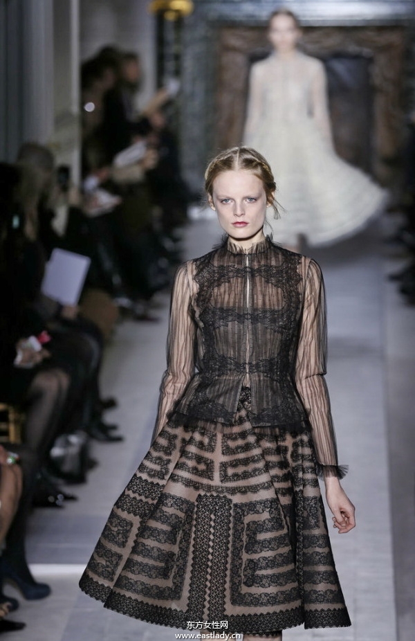 Valentino Couture（华伦天奴）2013巴黎春夏时装展
