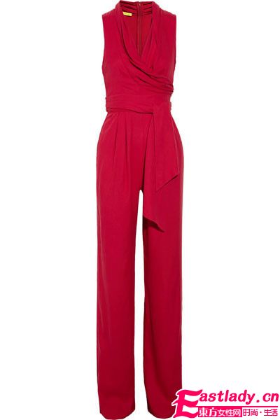 明星爱穿连身裤 拥有假日般轻松感觉