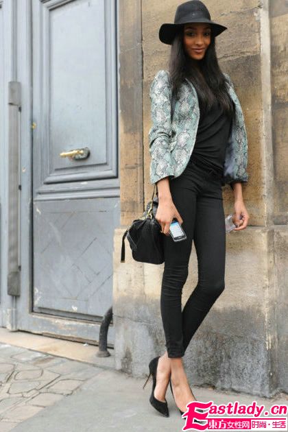 天生衣架子 国际超模街头美腿赏析