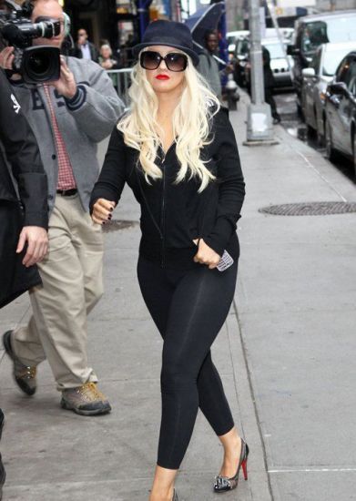 夏日来临学时尚达人穿衣打扮