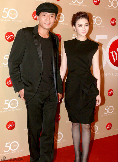 淑女转型帅小伙 李小冉淑女转型穿搭对比