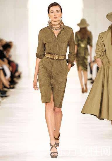 衬衫裙的N种时髦搭配 不止显瘦那么简单