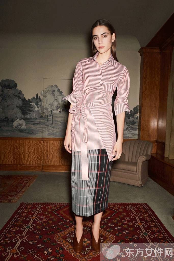 时髦春天穿什么 听说今年主场是条纹衬衫