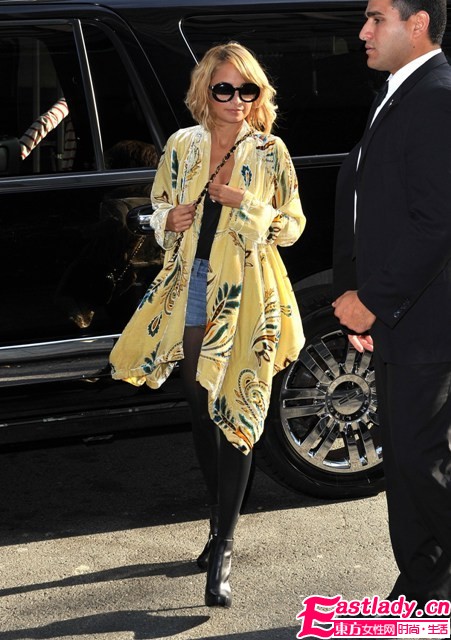 2011年时尚流行早知道 圆形眼镜成主角