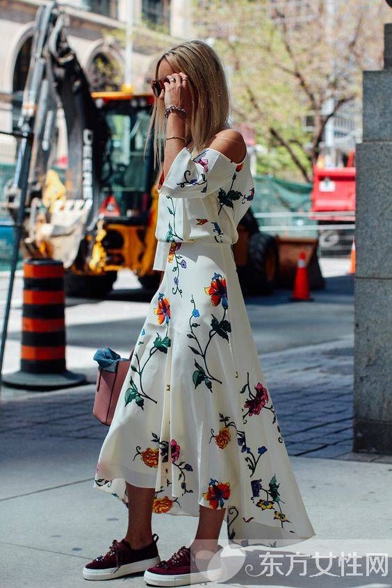 星范十足的减龄装扮 这些 显嫩单品 一个也不能少