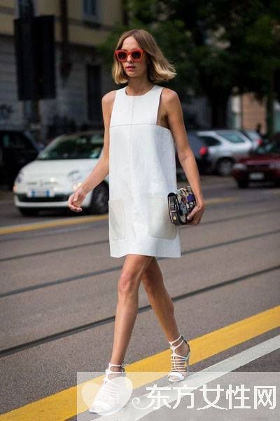 细高跟凉拖鞋时尚搭配技巧 这么搭怎么看都是美的