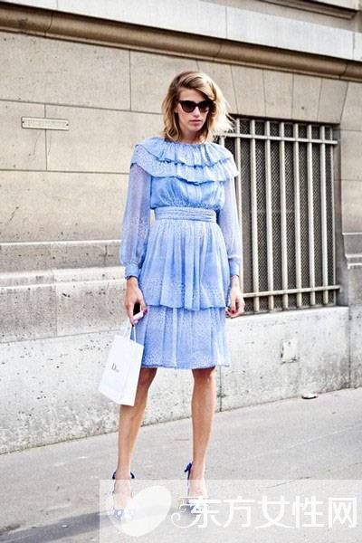 细高跟凉拖鞋时尚搭配技巧 这么搭怎么看都是美的