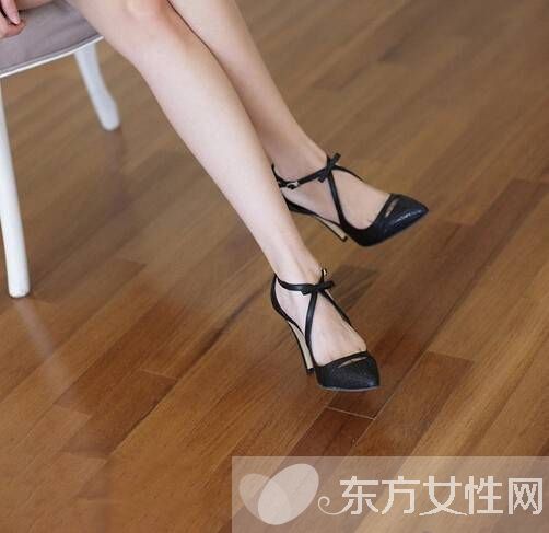 2016最受欢迎时尚高跟凉鞋 看了都忍不住想穿上它