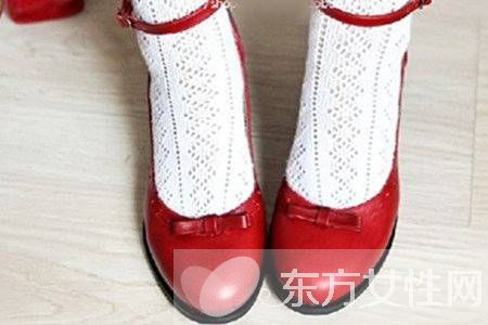 一双红皮鞋的魅力 时尚感十足凸显气质