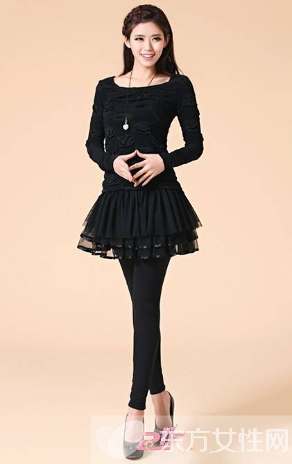 黑色薄纱裙如何搭配 让潮人告诉你