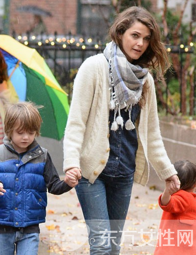 街拍潮人围巾搭配法则 几种搭法让你星味十足