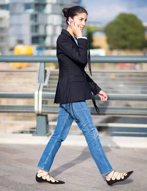 小白鞋穿腻了 不妨来一双永不过时的小黑鞋