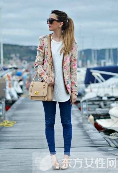 时尚牛仔裤搭配技巧 永不过时的经典