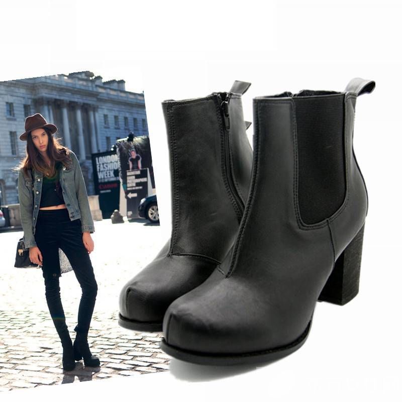 冬季时尚短靴搭配 彰显出多样化的潮范