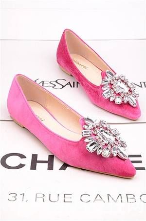 最新春夏时尚女鞋 尖头鞋简约时尚显女人味儿