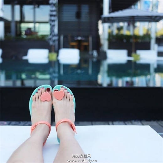 超萌 夏日必备可爱唇形凉鞋
