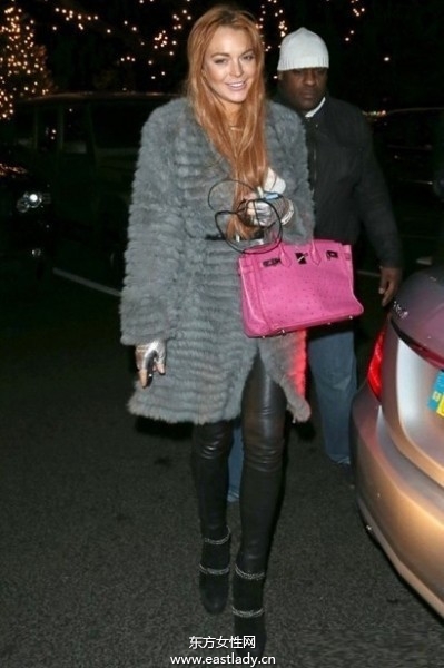 时尚风格女士手袋外出好心情