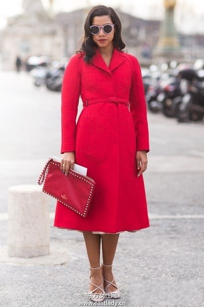 腰带搭配立马穿出小蛮腰