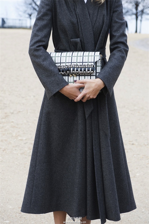 街头达人百变饰品搭个性十足