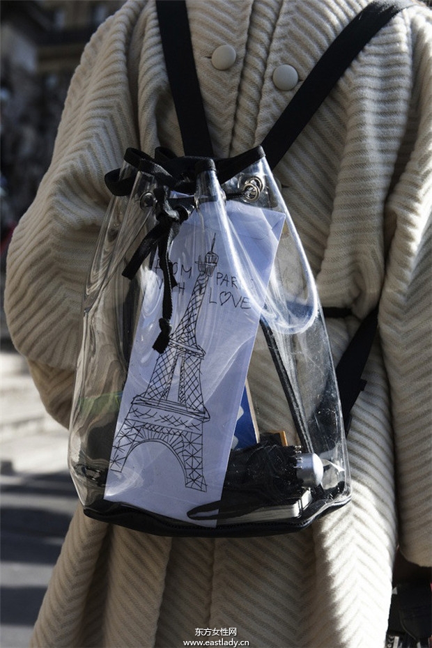 街头达人百变饰品搭个性十足