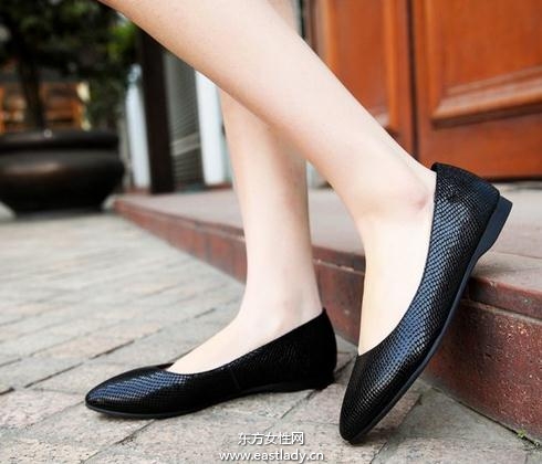 舒适时尚平底单鞋彰显女性魅力