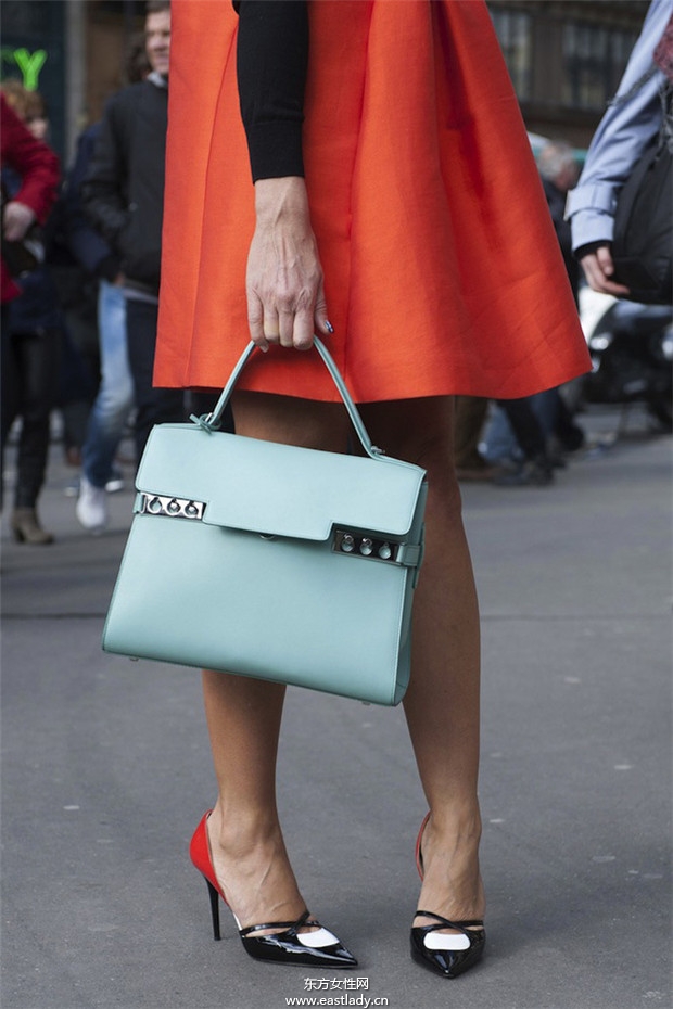 街头达人百变饰品搭个性十足