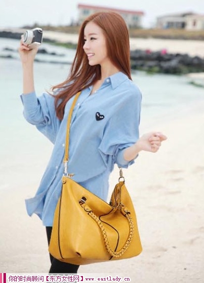 2012初秋新款韩版手提包 让你的搭配更轻松自然